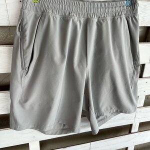 Lululemon Shorts Mens S Gray Pace Breaker Linerless 7" Sport Gym Linerless